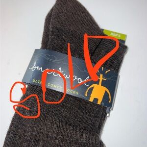 SOLD OUT!! Men's Medium Classic Rib
Socks Brown